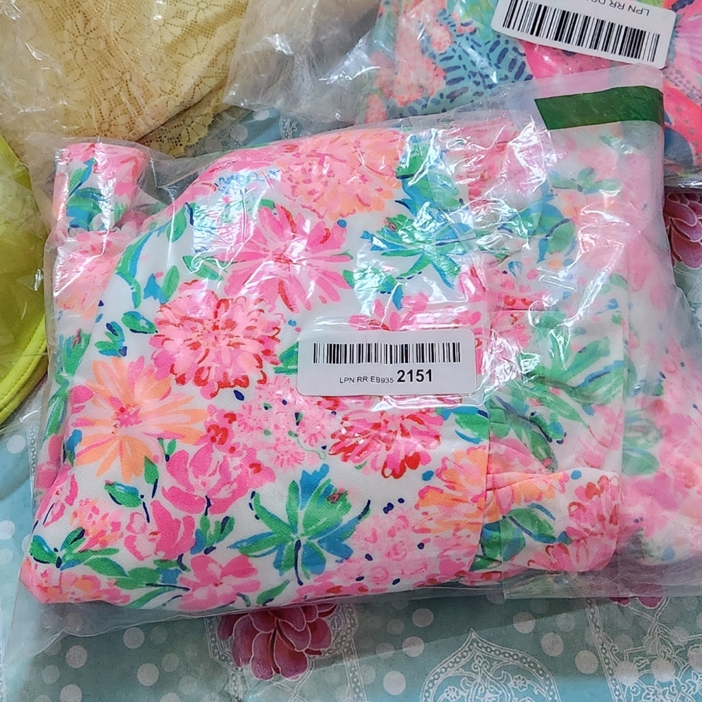 Lilly Pulitzer - Maetha Romper Resort White - Thats What I Herd - Size 6 - Picture 3 of 3
